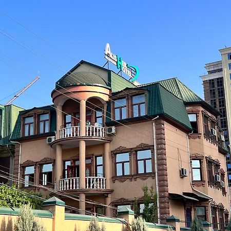 Alisher Hotel Душанбе Экстерьер фото