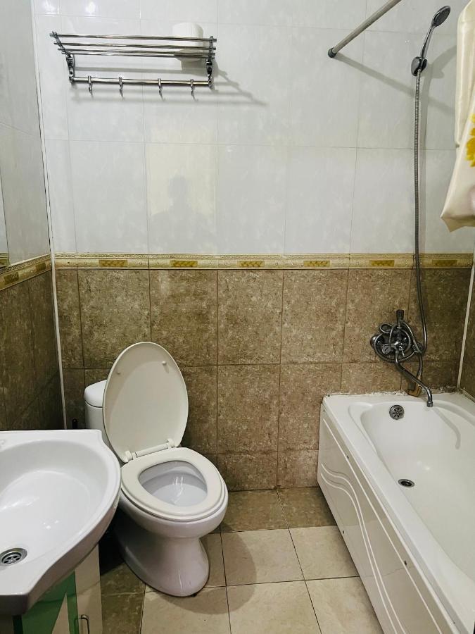 Alisher Hotel Душанбе Экстерьер фото